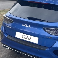 RGM ochranný plast hrany zadního nárazníku Kia Cee'd (CD) hatchback Facelift -- od roku výroby 10/2021- RGM ochranný plast hrany zadního nárazníku Kia Cee'd (CD) hatchback Facelift -- od roku výroby 10/2021-
